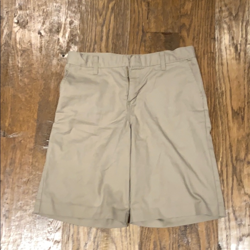 Men’s Khaki Shorts